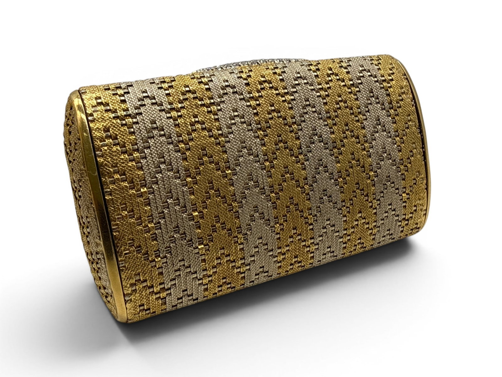 18K Two-Tone Gold Mesh Evening Bag: An 18K two-tone gold woven mesh clutch with ten graduated cut diamonds on clasp. Marked for Collete Geneve - 750. 2-1/4in tall x 3-7/8in wide. 74.8 dwt. | You have additional shipping options, and are