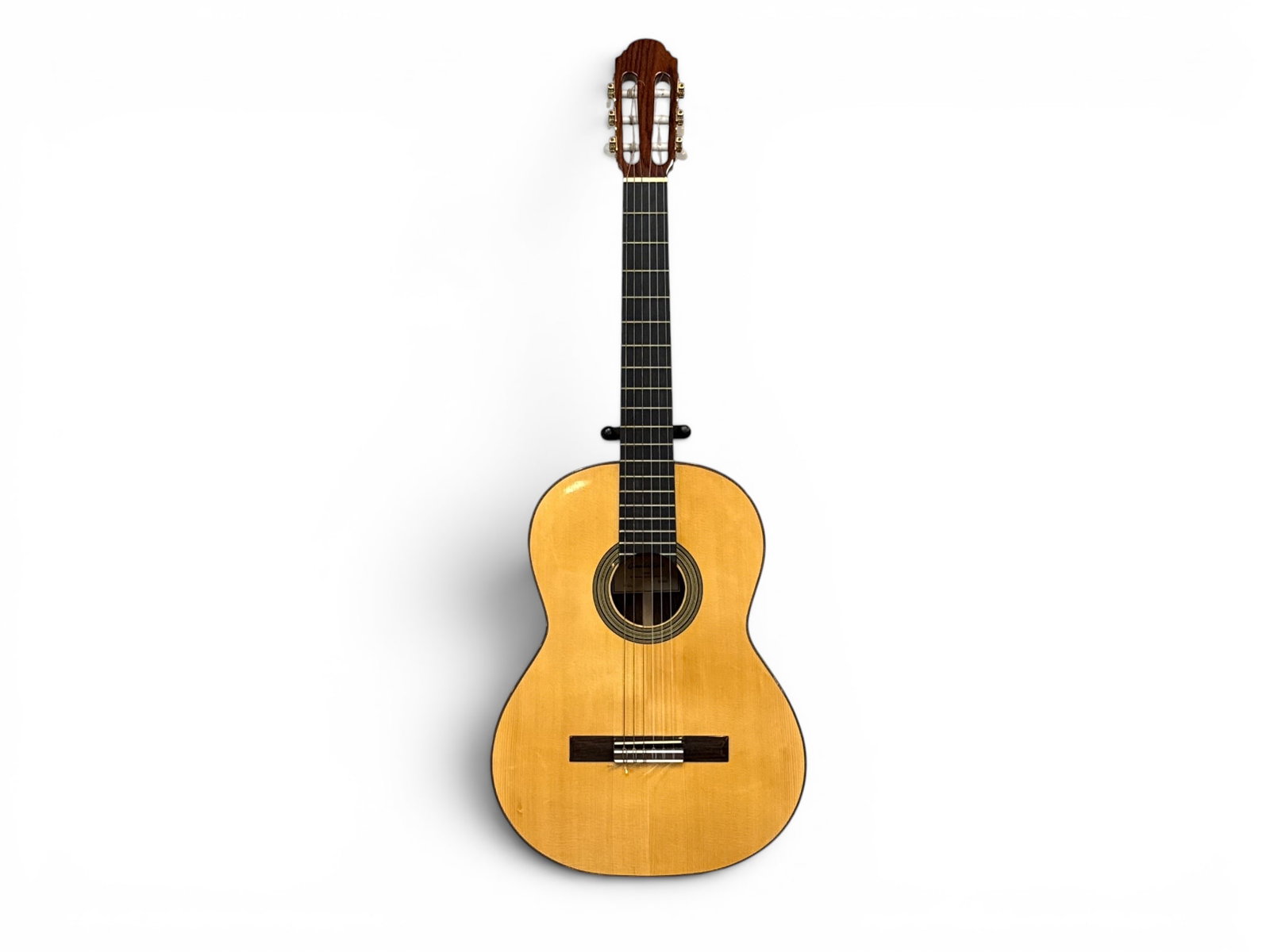 Giambattista G4 Classical Guitar and Case (1 of 8)