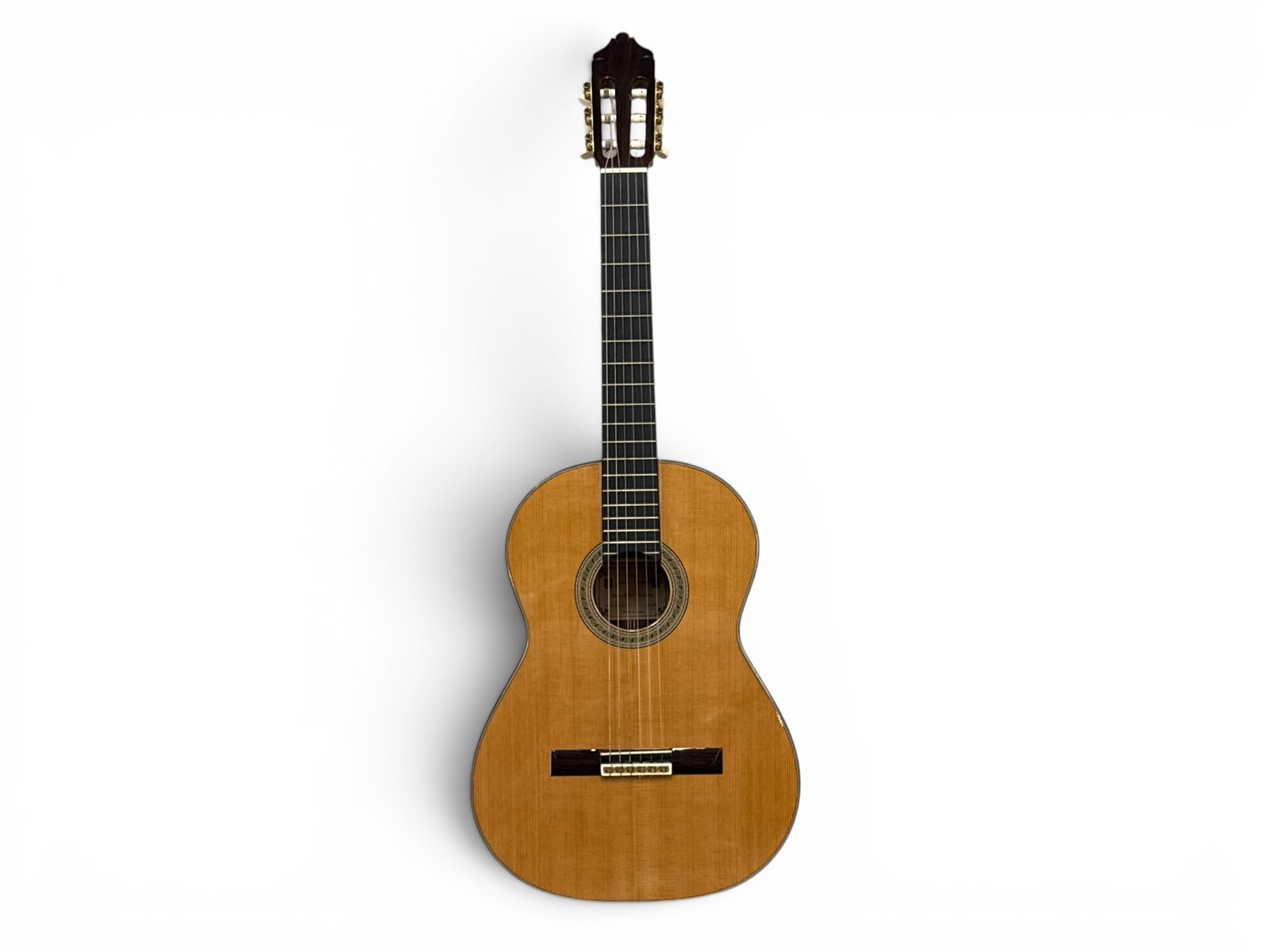 Juan Montes Rodriguez Rio Classical Guitar (1 of 8)