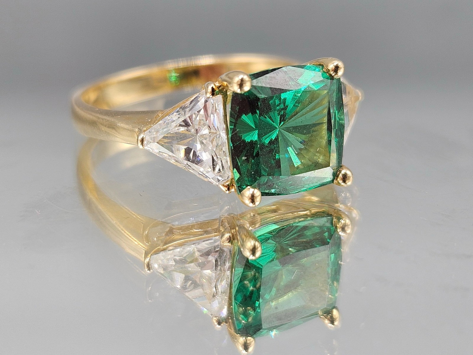 14K Yellow Gold and Emerald Ring (1 of 2)