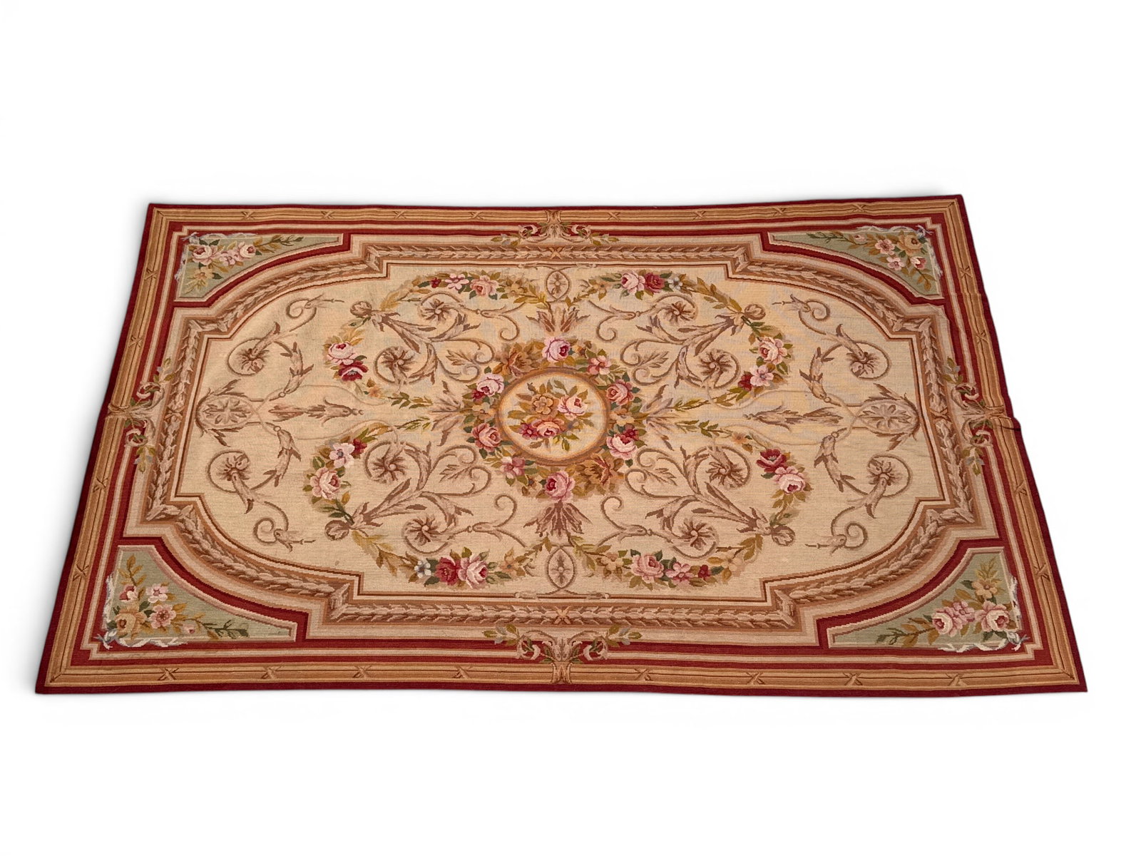 French Louis XV-style Aubusson Carpet, 7ft 8 in x 4ft 9in: A French Louis XV-style Aubusson carpet with foliate designs. 7ft 8 in x 4ft 9in. | You have additional shipping options, and are not required to use Live Shipping. Additional shipping and delivery de