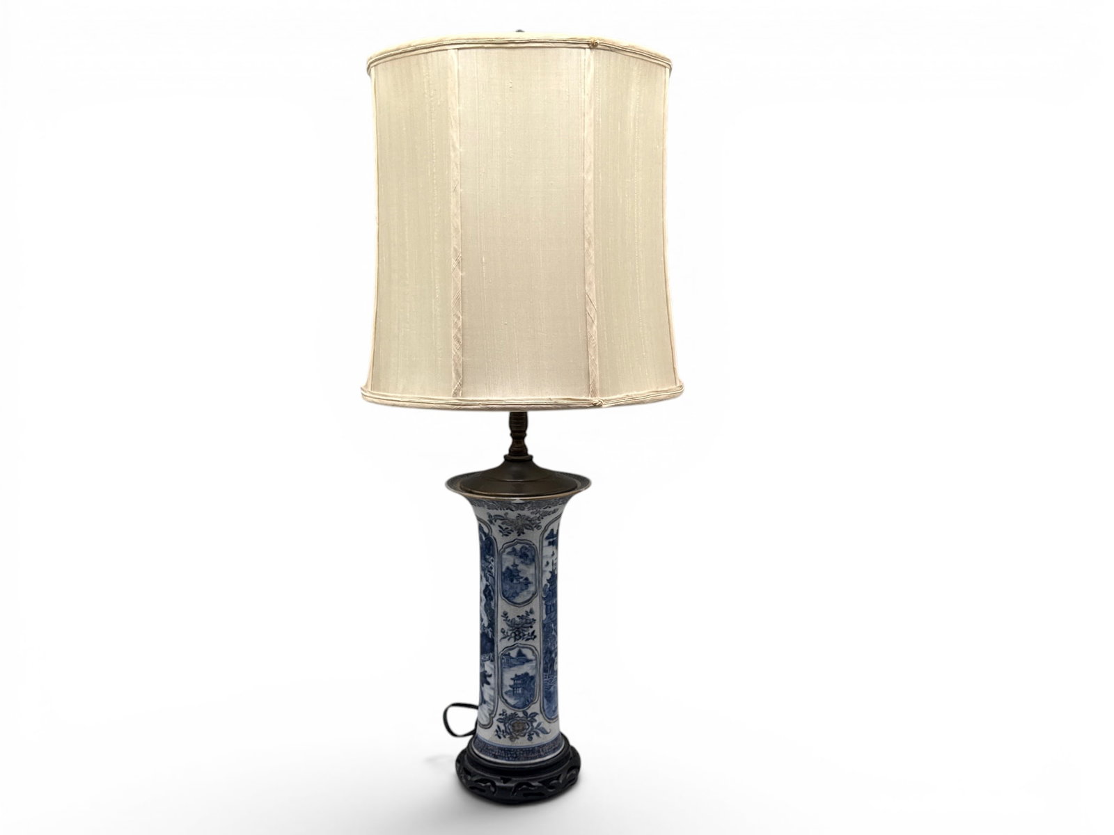 Chinese Qinglong Blue/White Porcelain Lamp (1 of 6)