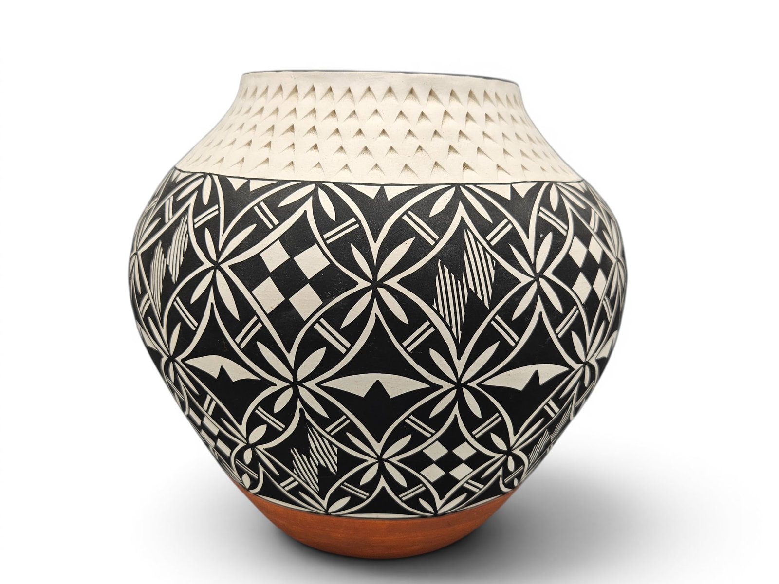 EM Sarracino Acoma Pottery Vessel (1 of 4)