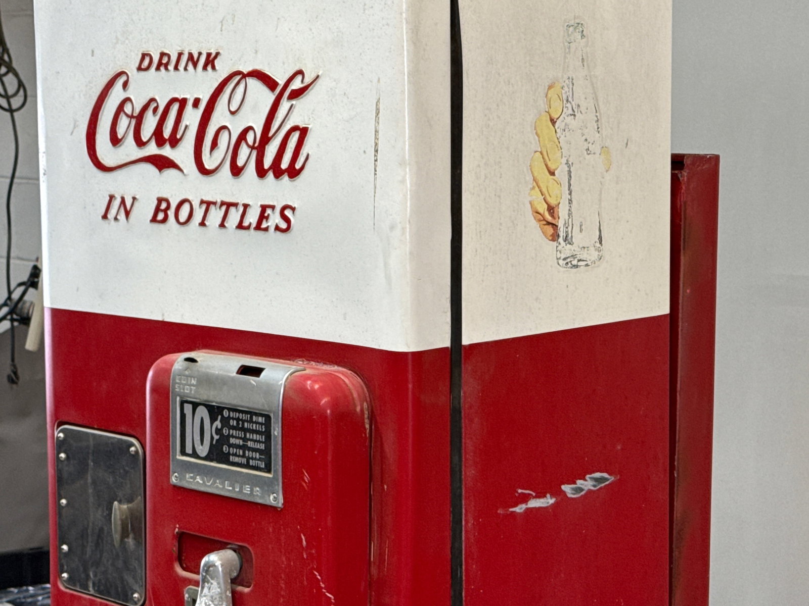 Cavalier 10-Cent Coca-Cola Vending Machine - 5