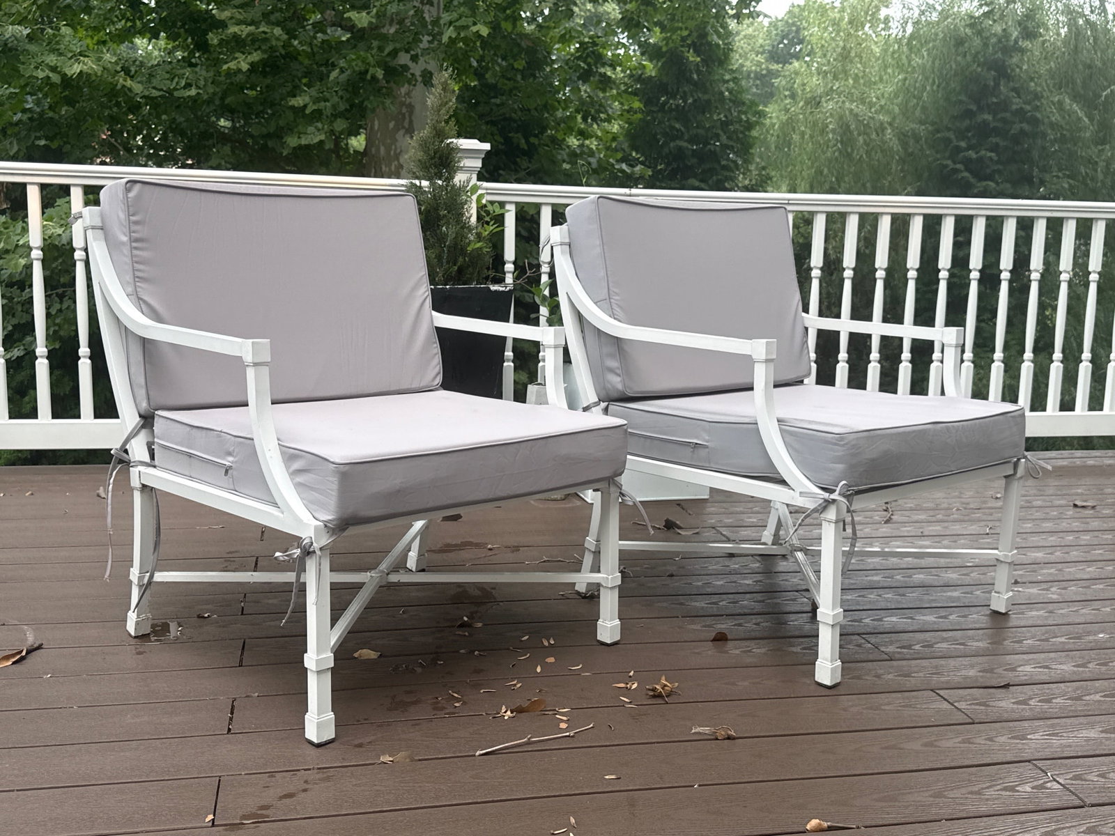Decorator Pair of White Aluminum Lounge Chairs: A decorator pair of white painted aluminum patio lounge chairs with cushions. 32 in tall x 26-1/2 in wide x 28 in deep. | You have additional shipping options, and are not required to use Live Shippin