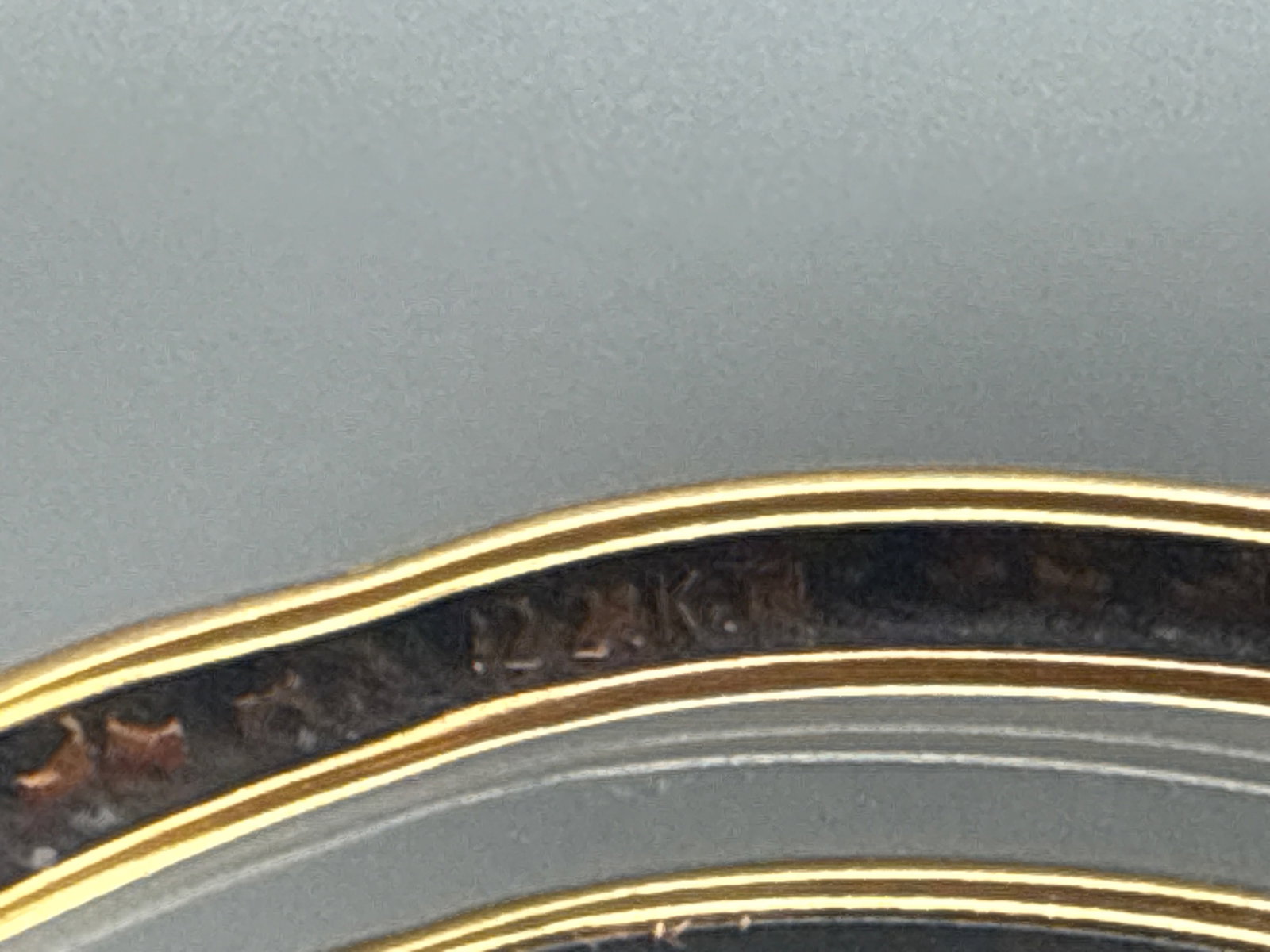 Two 22K Textured Bangle Bracelets - 4