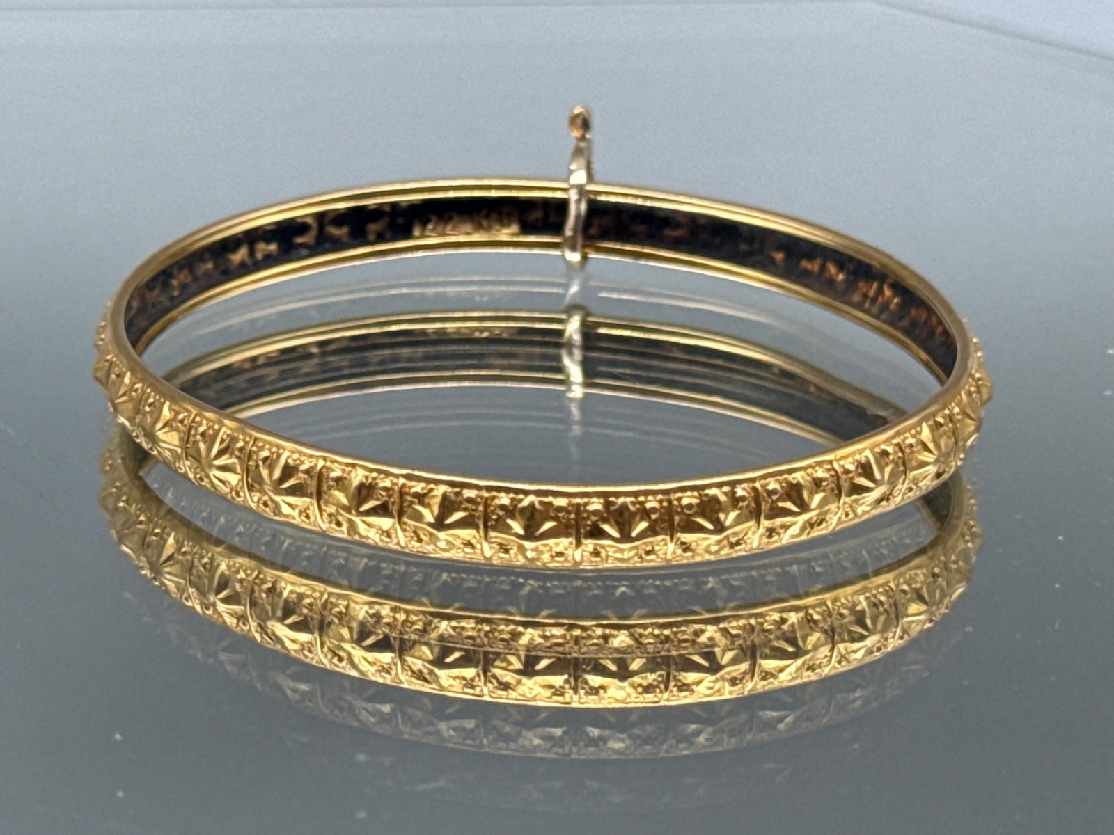 Two 22K Textured Bangle Bracelets - 5