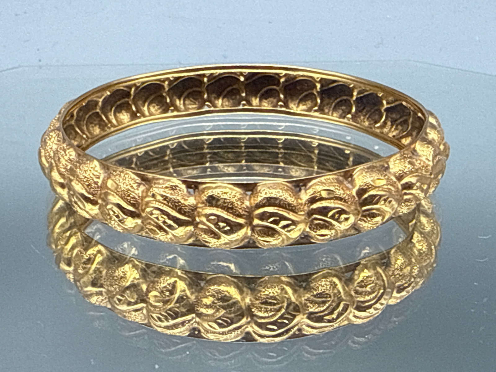 Two 22K Raised Pattern Bangle Bracelets - 7