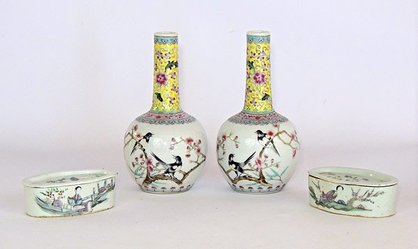 Chinese Porcelain Lot: Lot of four pieces of Chinese porcelain: pair of bottle vases (7-1/2” tall); pair of incense burners with removable reticulated lids (4-1/2” wide).