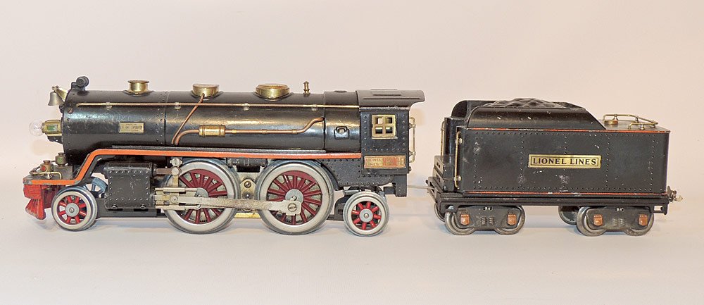 Lionel 390E Locomotive and 390T Tender: Pre-war. Standard gauge. Bild-A-Loco tag on locomotive. 5" tall x 22" long attached.