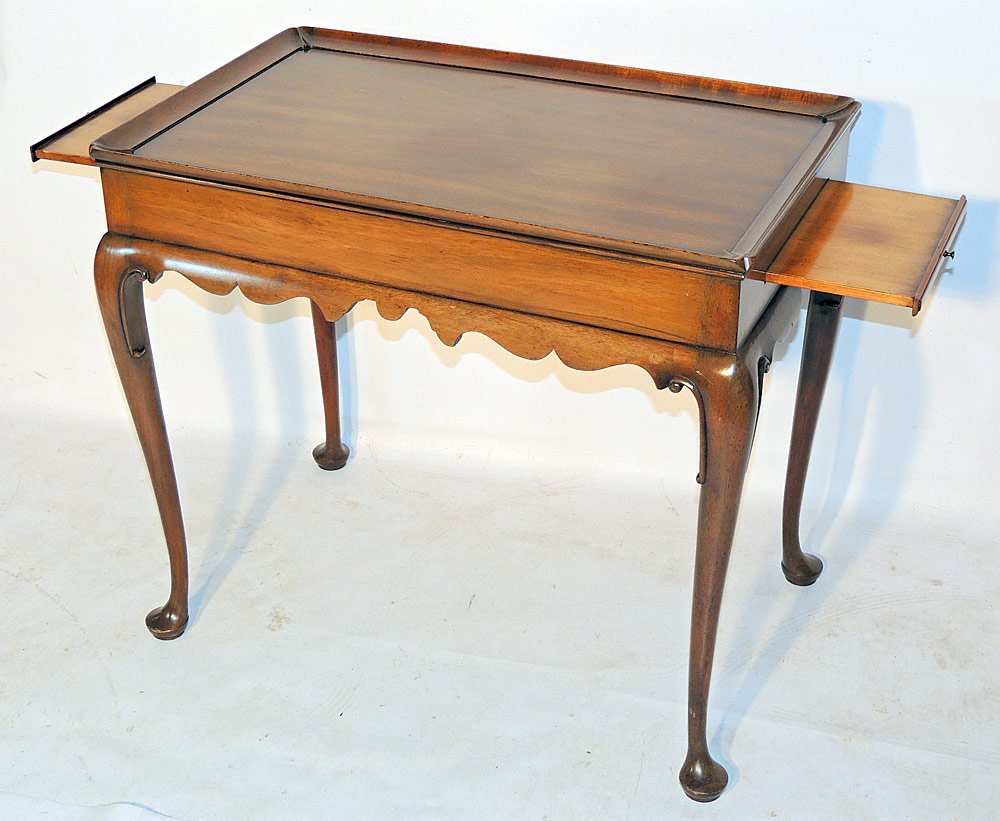Kittinger CW 8 Mahogany Tea Table: With two pine candle slides. 26-1/2" tall x 30" wide x 18" deep.