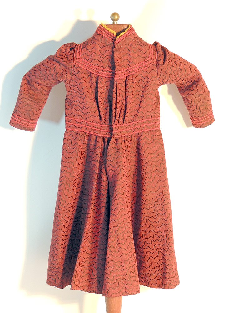 Girl's Amish Dress: With patterned hem. 27" long.