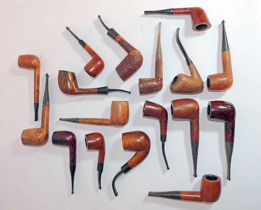 Collection of 17 Pipes: Collection of 17 pipes. London Crown, Navigator, Savoy's, Deauville, Ben Wade, and more. Provenance: From the Estate of Albert M. and Barbara Greenfield, Philadelphia and Glenmoore, PA.