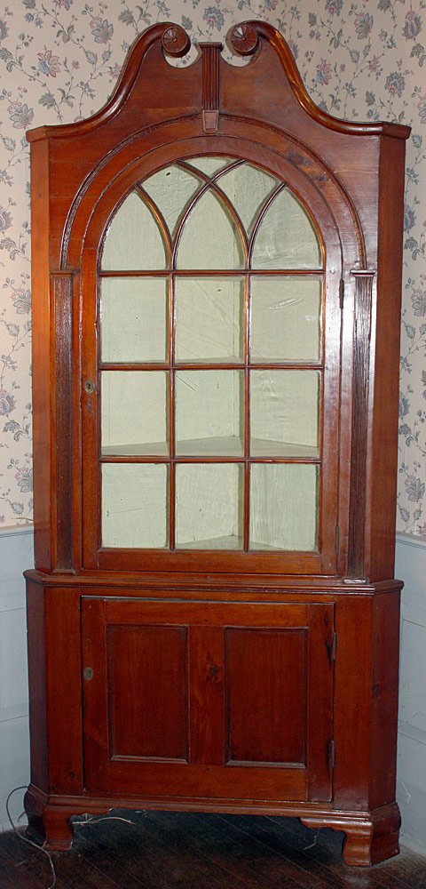 Chippendale Pine Corner Cupboard (1 of 4)
