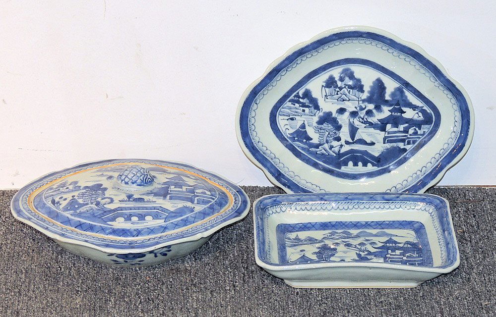 3 Pcs. Chinese Canton Porcelain: Tureen, 2 Trays (1 of 1)