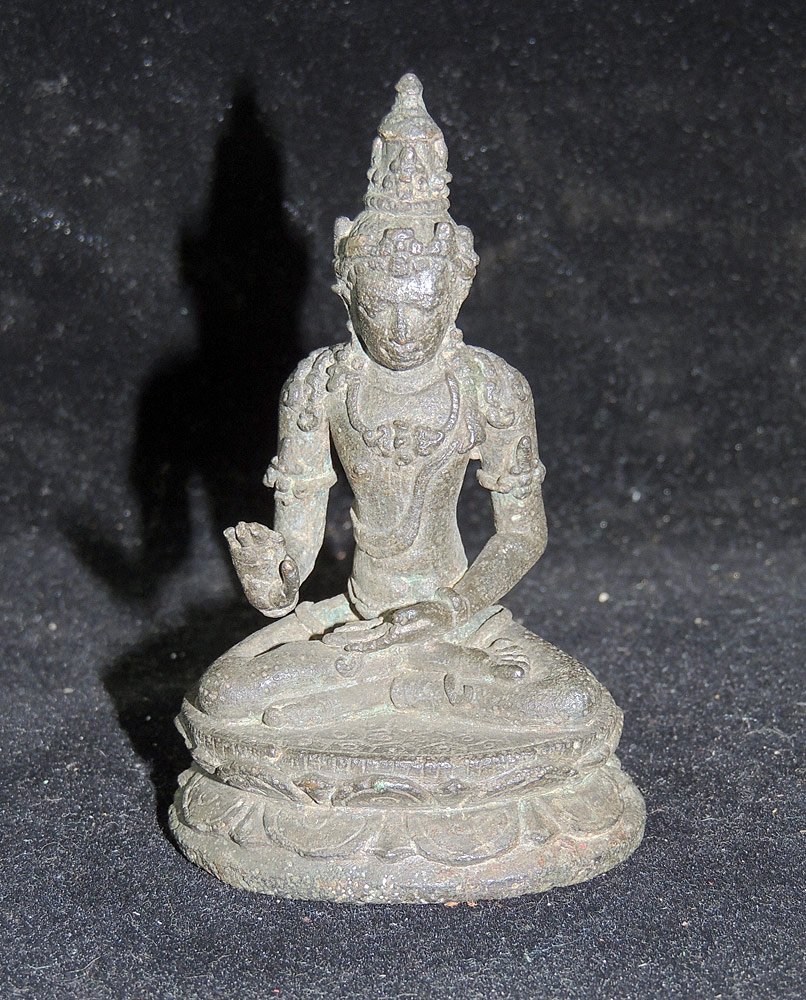Javanese Bronze Figure of Avalokitesvara (1 of 5)