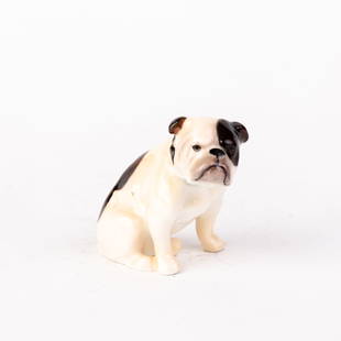 Royal Doulton Porcelain Figure of a Seated Dog: DIMENSIONS APPROX 6x6x4CM.