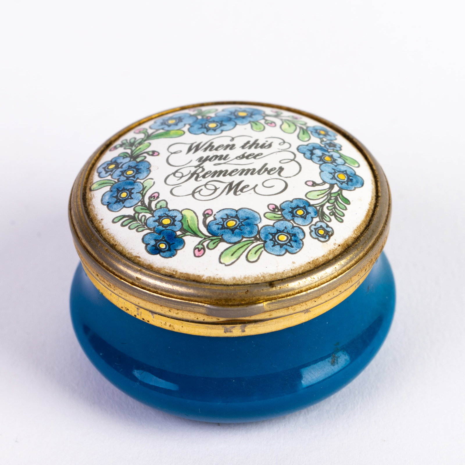 Halcyon Days Fine Enamel British Pillbox: DIMENSIONS APPROX 4.5x4.5x2.5CM.