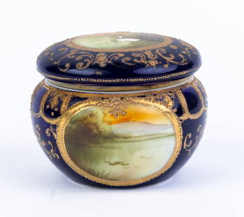 Japanese Noritake Porcelain Art Deco Lidded Box: DIMENSIONS APPROX 9x9x7CM.