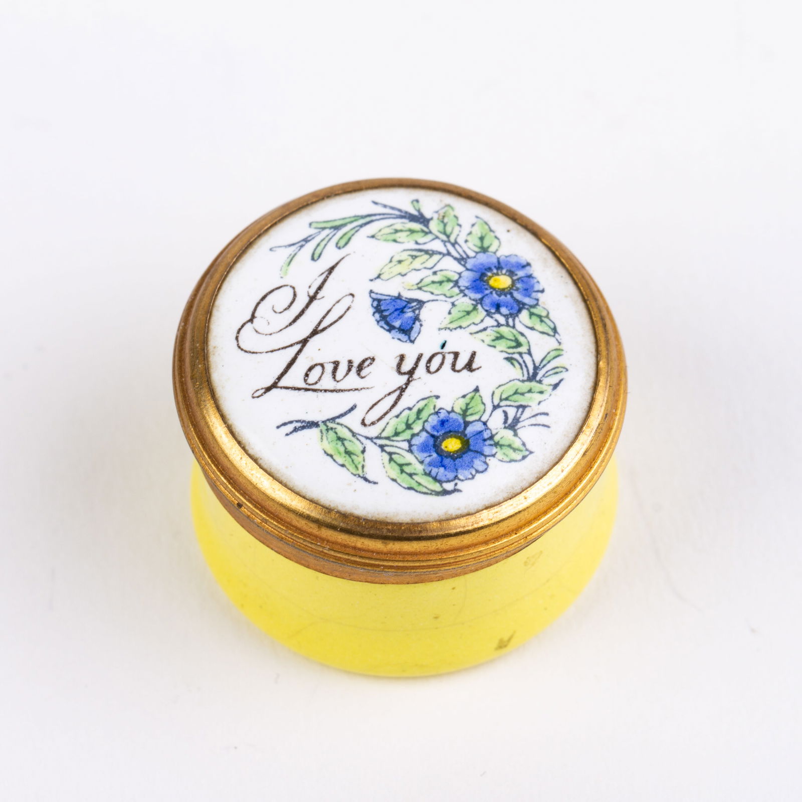 Halcyon Days English Enamel Pillbox: DIMENSIONS APPROX 2.5x2.5x2CM