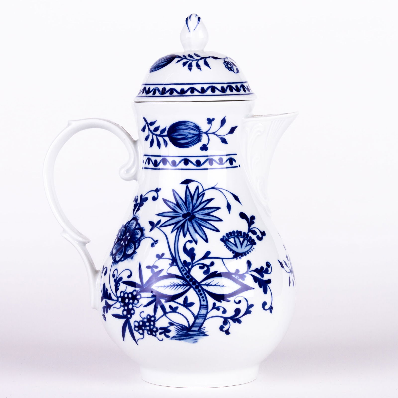 German Blue & White Onion Pattern Porcelain Teapot (1 of 6)