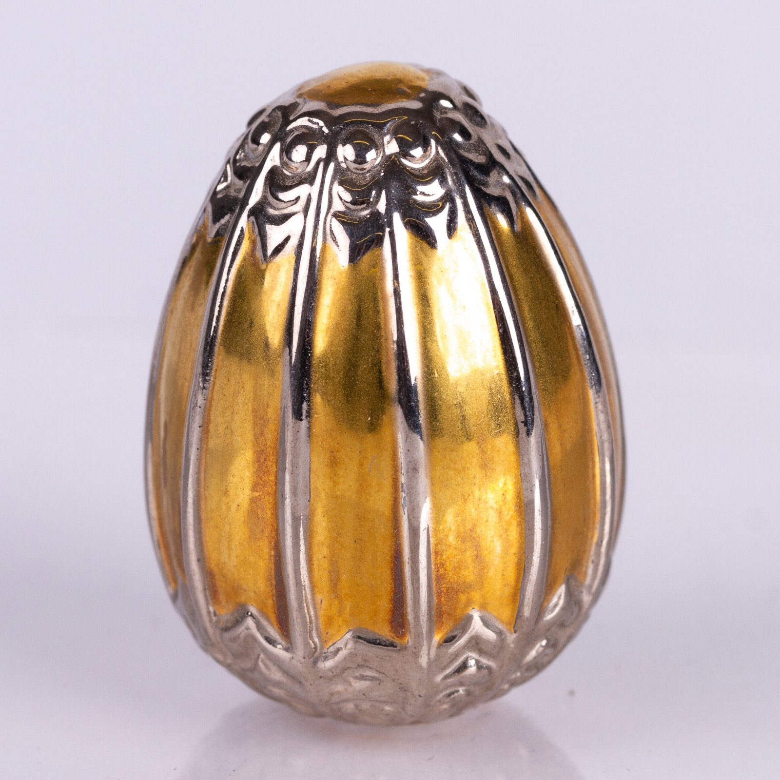 House of Faberge Gilded Egg: DIMENSIONS APPROX 3x2x2CM.
