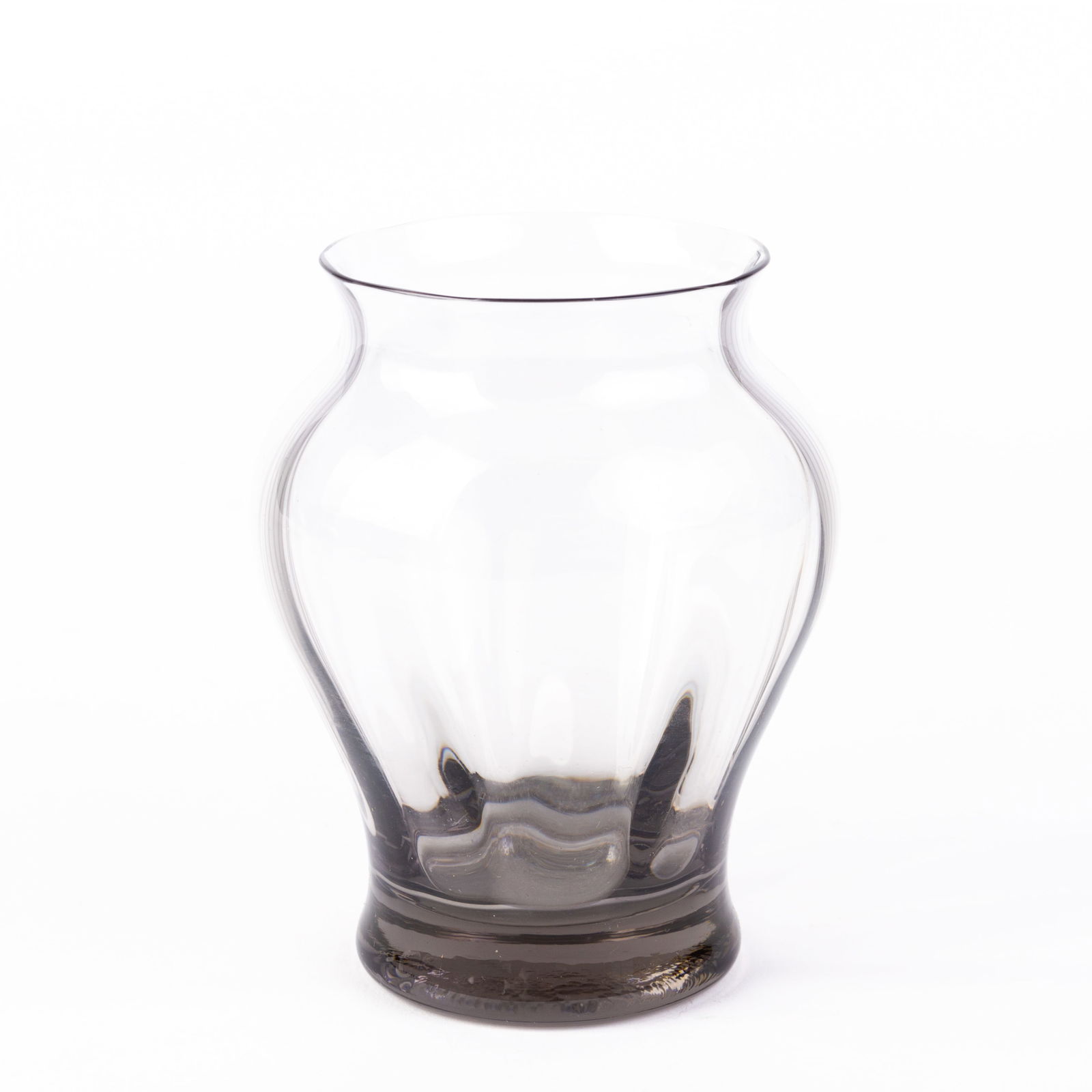 Wedgwood Crystal Glass Designer Vase: DIMENSIONS APPROX 11x8x8CM.