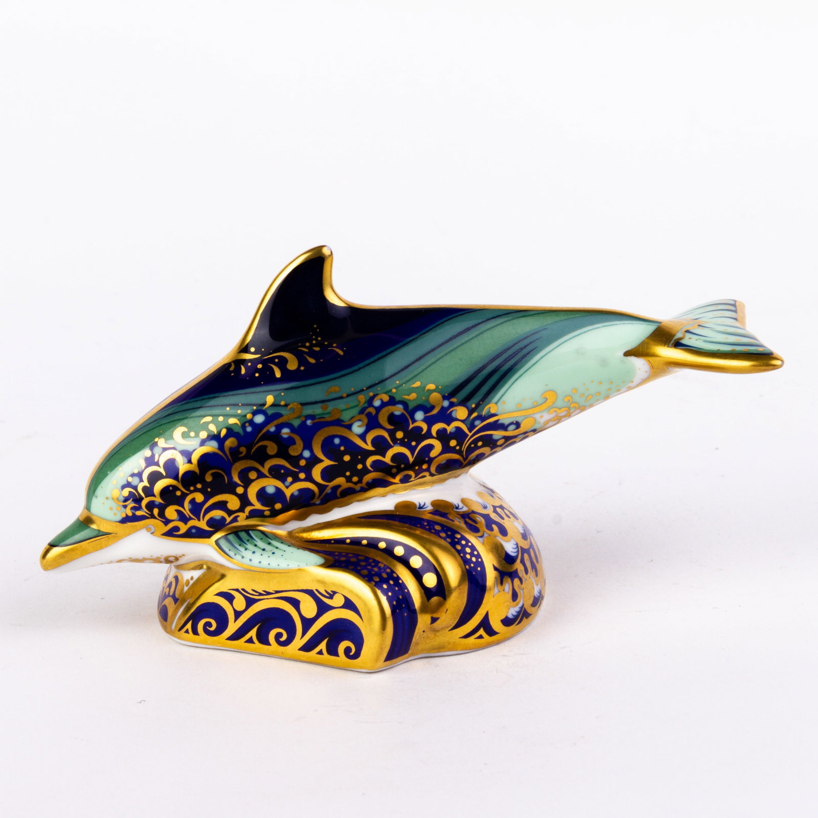 Royal Crown Derby 24K Gold Porcelain Paperweight Dolphin: DIMENSIONS APPROX 12x6x6CM.