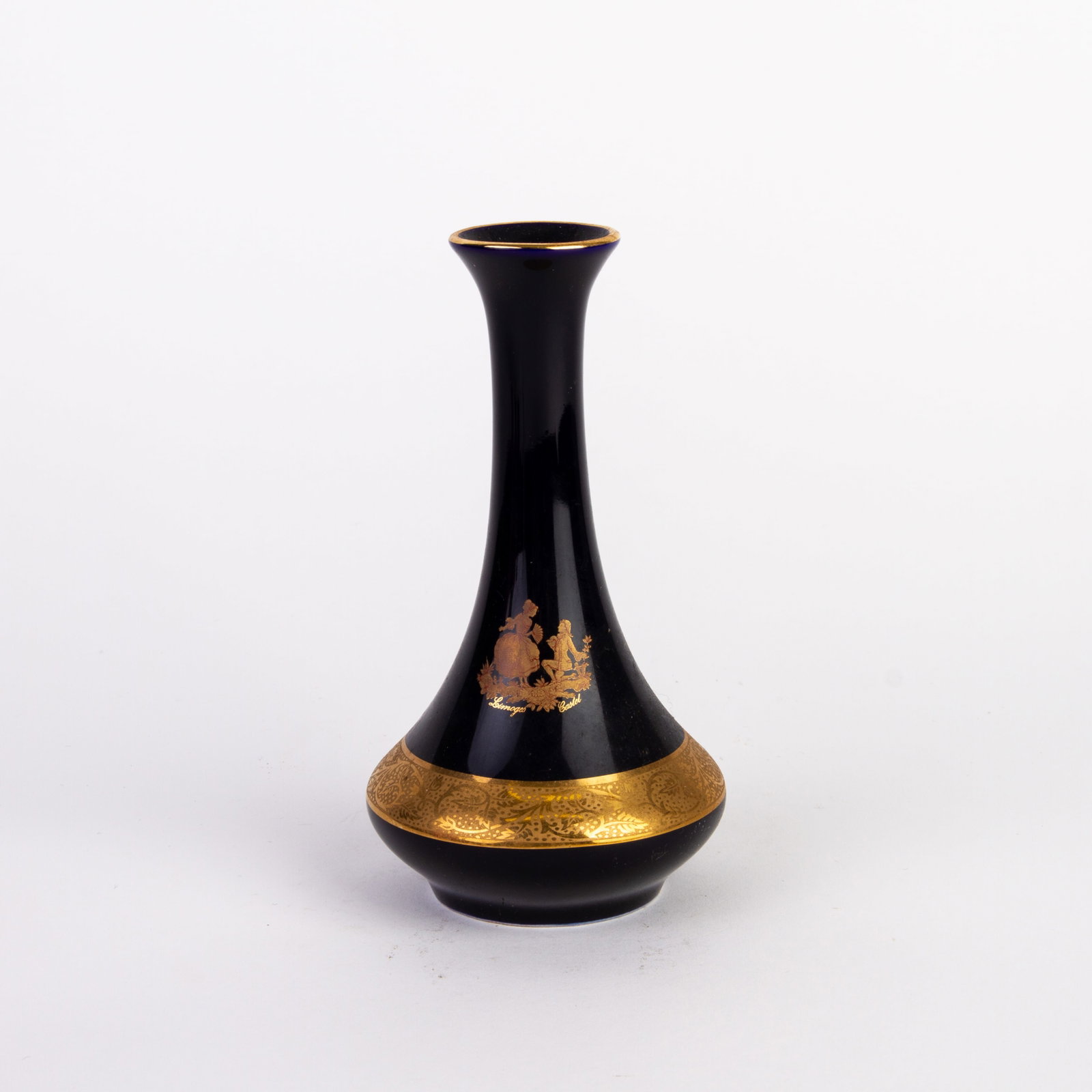 22KT Gold Porcelain Limoges French Porcelain Fluted Vase: DIMENSIONS APPROX 15.5x8x8CM.