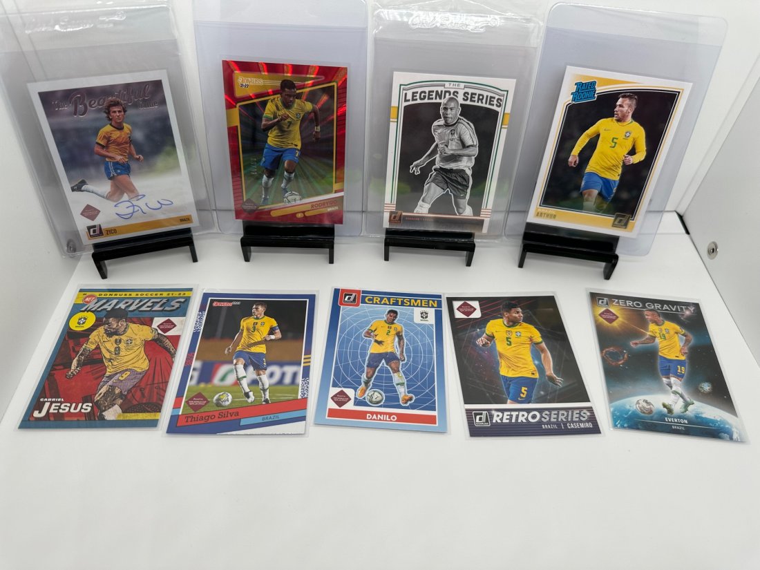 (9) Soccer Brazil Zico Autograph Rodrygo #'d Ronaldo: * 9 soccer cards from various years and sets. * Zico is an Autograph * Rodrygo is #'d 9/99