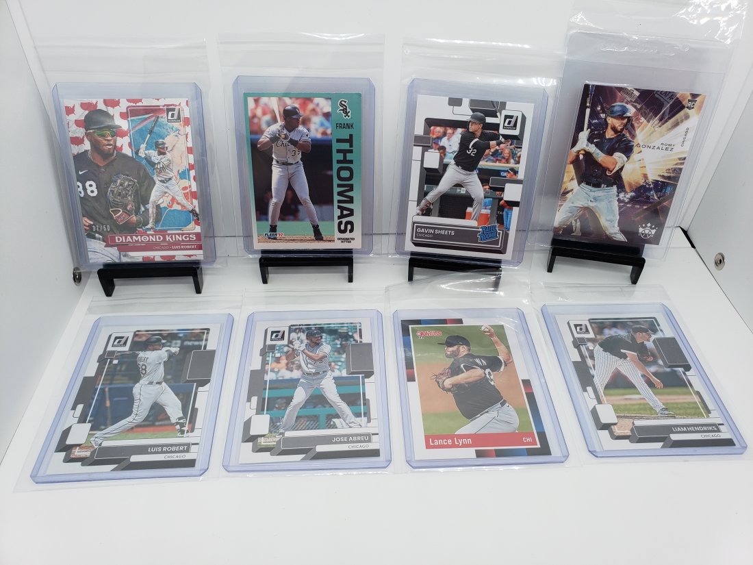 (8) Baseball White Sox Luis Robert Frank Thomas Gavin Sheets: * Various players of Chicago White Sox from various sets and years* Luis Robert is a SP Short Print #'d 37/50* Vintage card/player of Frank Thomas from 1992 Fleer* Rookies of Gavin Sheets and Romy Gon