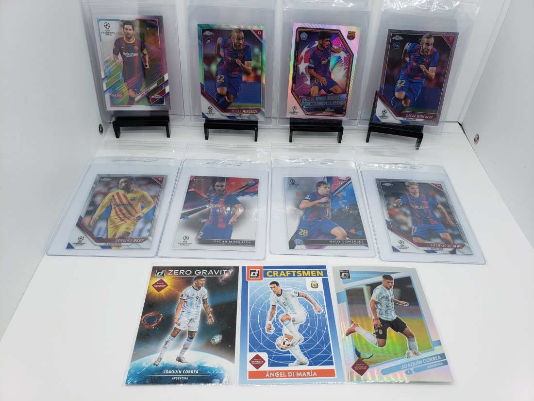 (11) Soccer Barcelona Argentina Lionel Messi Oscar Mingueza (1 of 6)