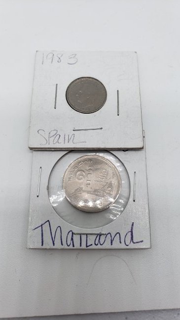 (5) Coins '66 Chile, '50 Germany, '70 Germany, Middle Easter, '06 Ceska Republica: *Chile 10 Centesimos 1966 , Condor Bird coin *Germany 2 Pfennig 1950 *1970 F 2 Pfennig *Czech Republic 2006 - 5 Czech Korun Nickel Plated Steel Coin * Middle Easter coin ( unknown)