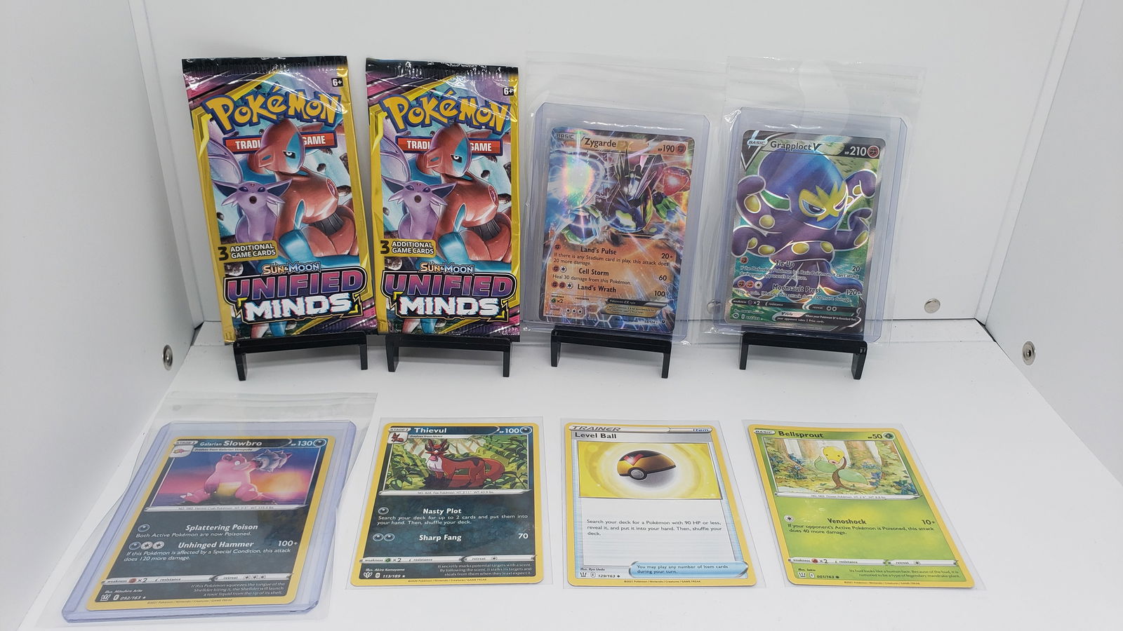 (8) TCG Pokemon Unified Minds packs, EX, V (1 of 6)