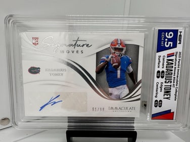 Kadarius Toney Rookie Auto #d /99 Chiefs HGA 9.5