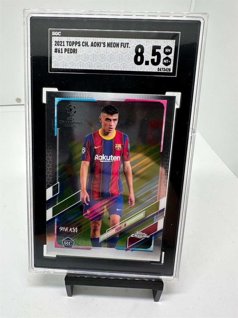 Pedri Rookie Barcelona Spain SGC 8.5: Pop 4 Spain, Barcelona Soccer slab 2021 Topps Chrome Aoki Neon Future SGC 8.5 Pedri Rookie