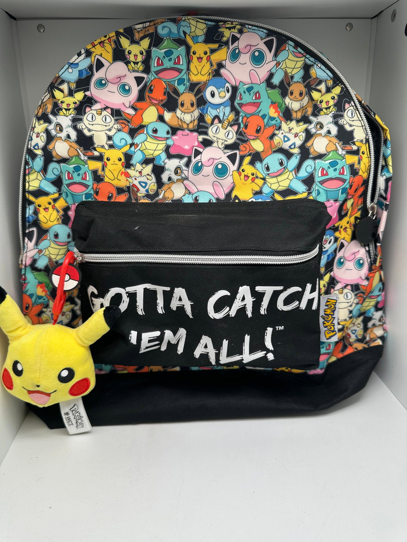 TCG Pokemon Gotta Catch Em All backpack with Pikachu keychain: * So many adorable Pokemon on the backpack