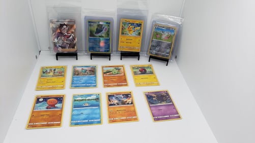 TCG Pokemon Full Art Trainer, Pikachu Vintage