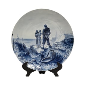 Mettlach #1044/5159, German Delft Plaque, Family at Seashore