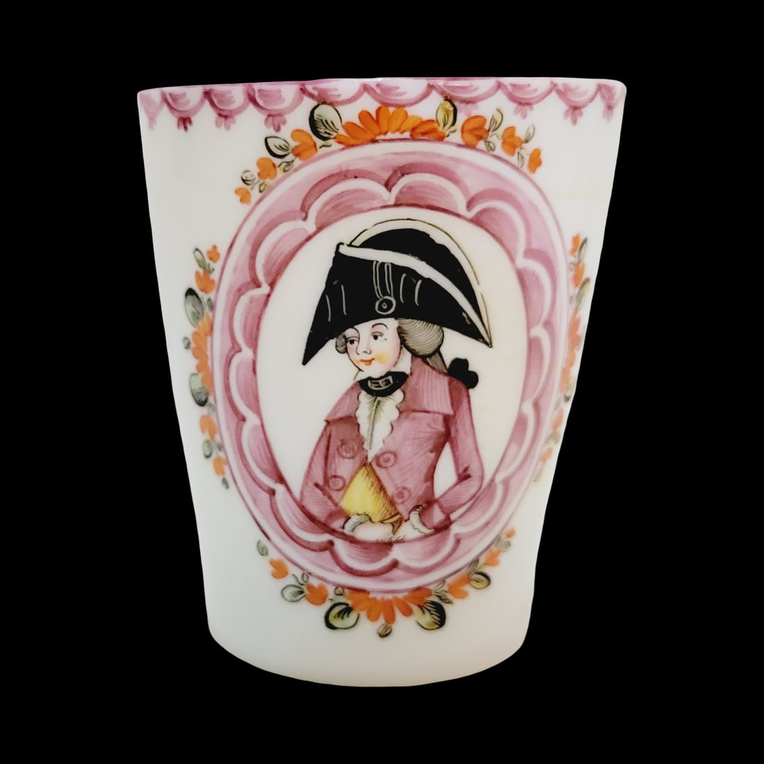 Bohemian Beaker, Southern German Beaker, Portrait of a Soldier Beaker (1 of 8)