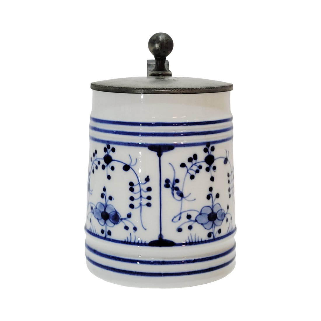 Porcelain Stein, German Beer Stein, Onion Pattern Stein: 1/4 Liter porcelain hand painted with pewter lid, circa 1890's