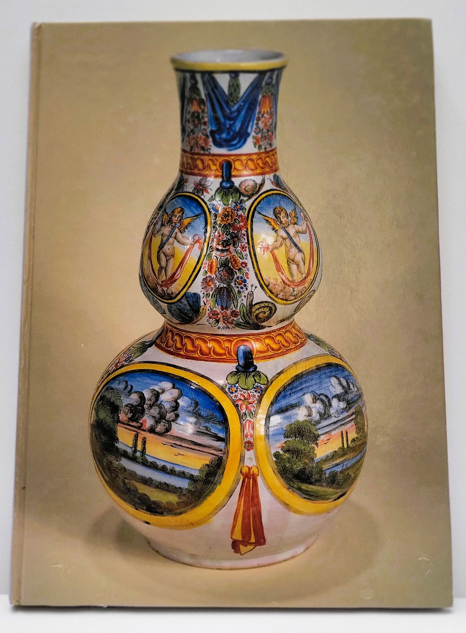 Peter Vogt, German Antique Book, Faience and Stoneware from Four Centuries -2003: 115 Pictures of various faience, early stoneware, daubenkrug, serpentin steins and other items in color and hard back, excellent reference book, circa 2003