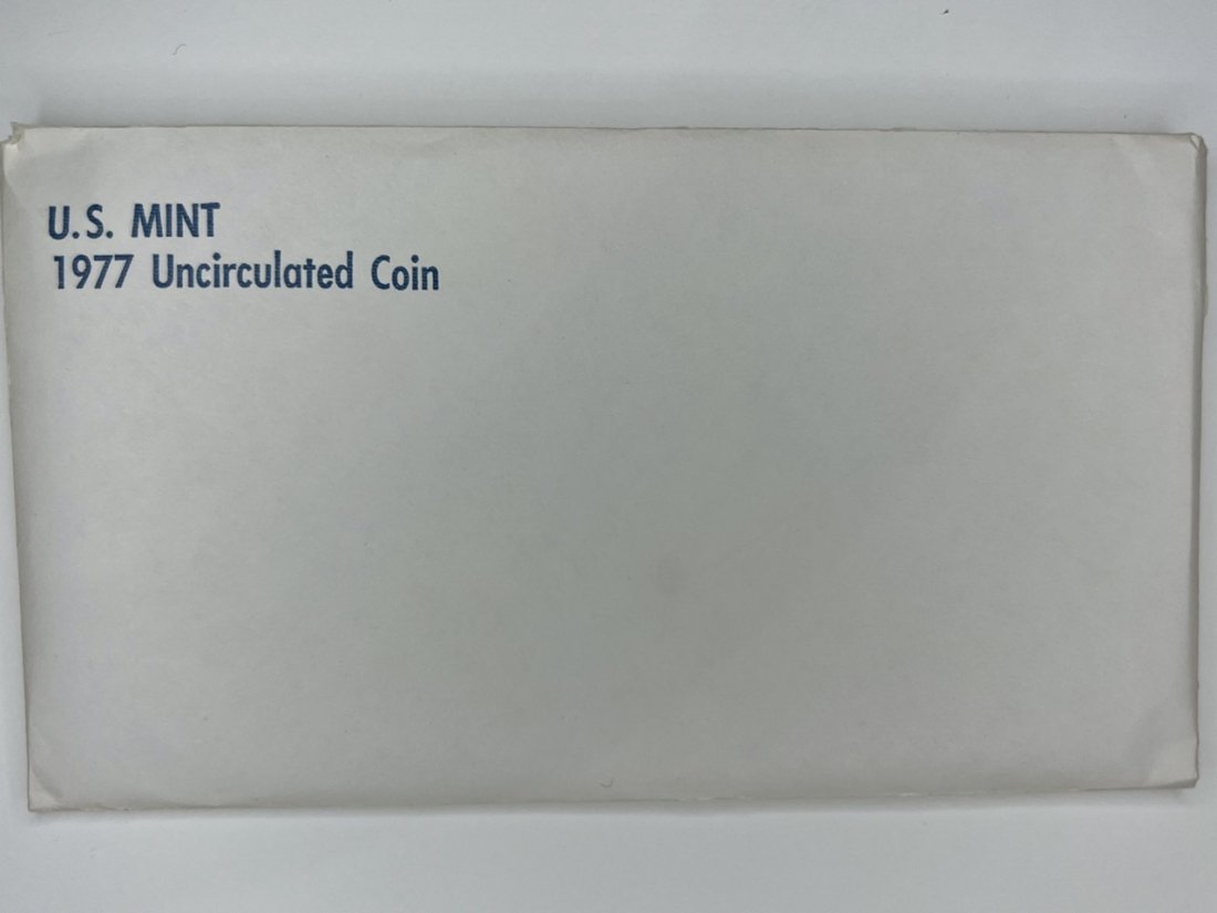 US Mint 1977 Uncirculated Coin Set 12 Coins P&D (1 of 3)