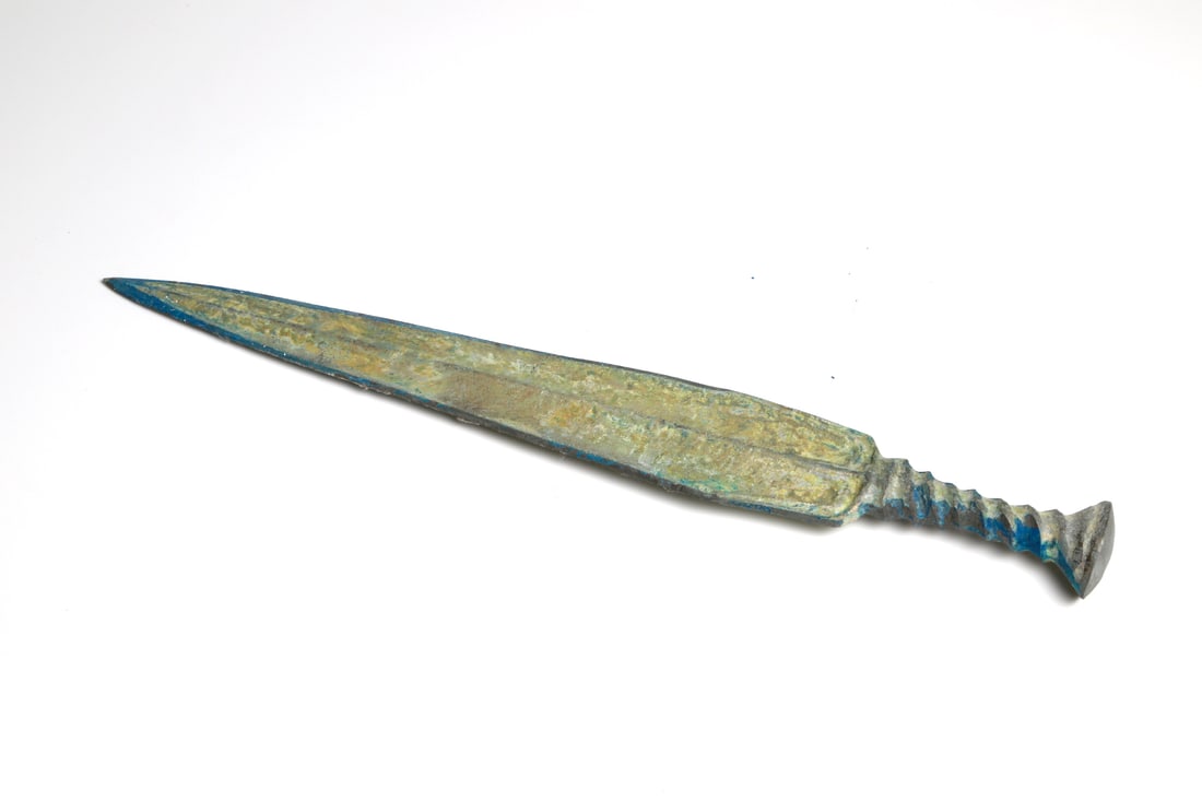 Ancient Luristan Bronze Short Sword (1 of 4)
