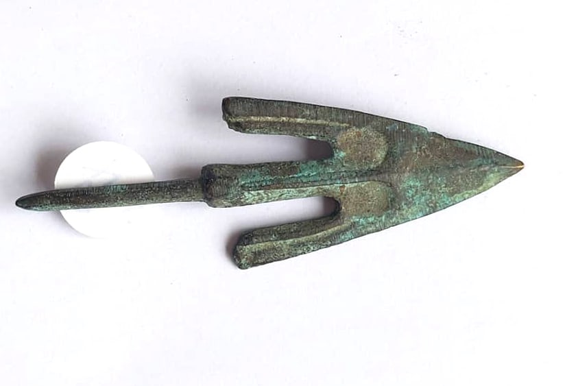 (M037) Ancient Big Scissors Roman Relic (1 of 2)