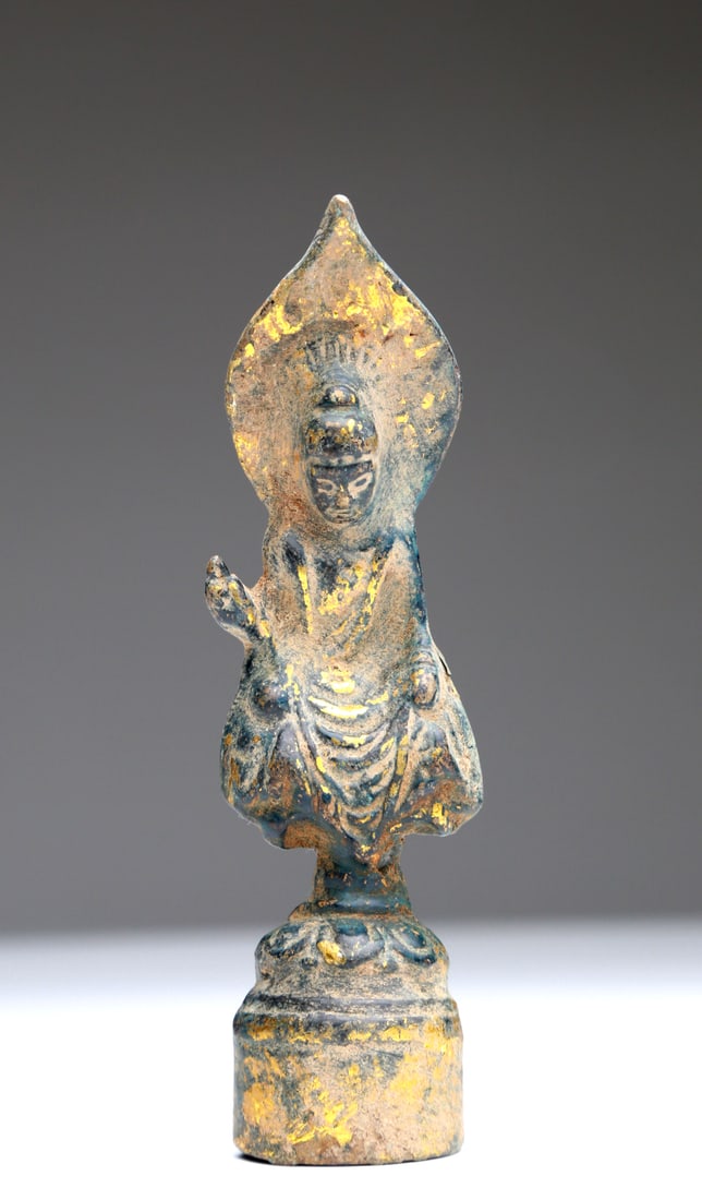 A very rare bronze votive seated Buddha stele from the Northern (1 of 2)