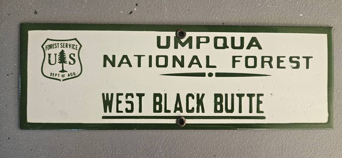 Rare Vintage Umpqua National Forest Porcelain Sign for West Black Butte ? Collectible Memorabilia: Discover a unique piece of history with this vintage Umpqua National Forest porcelain sign, featuring the iconic inscription for West Black Butte. This sign not only serves as a fabulous collector's i