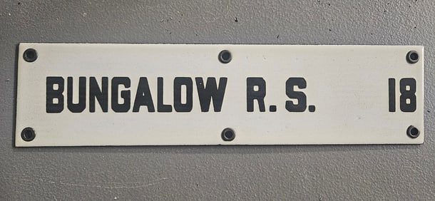 Rare Vintage US Forest Bungalow R.S. Porcelain Sign ? Unique Collectible for Outdoor Enthusiasts