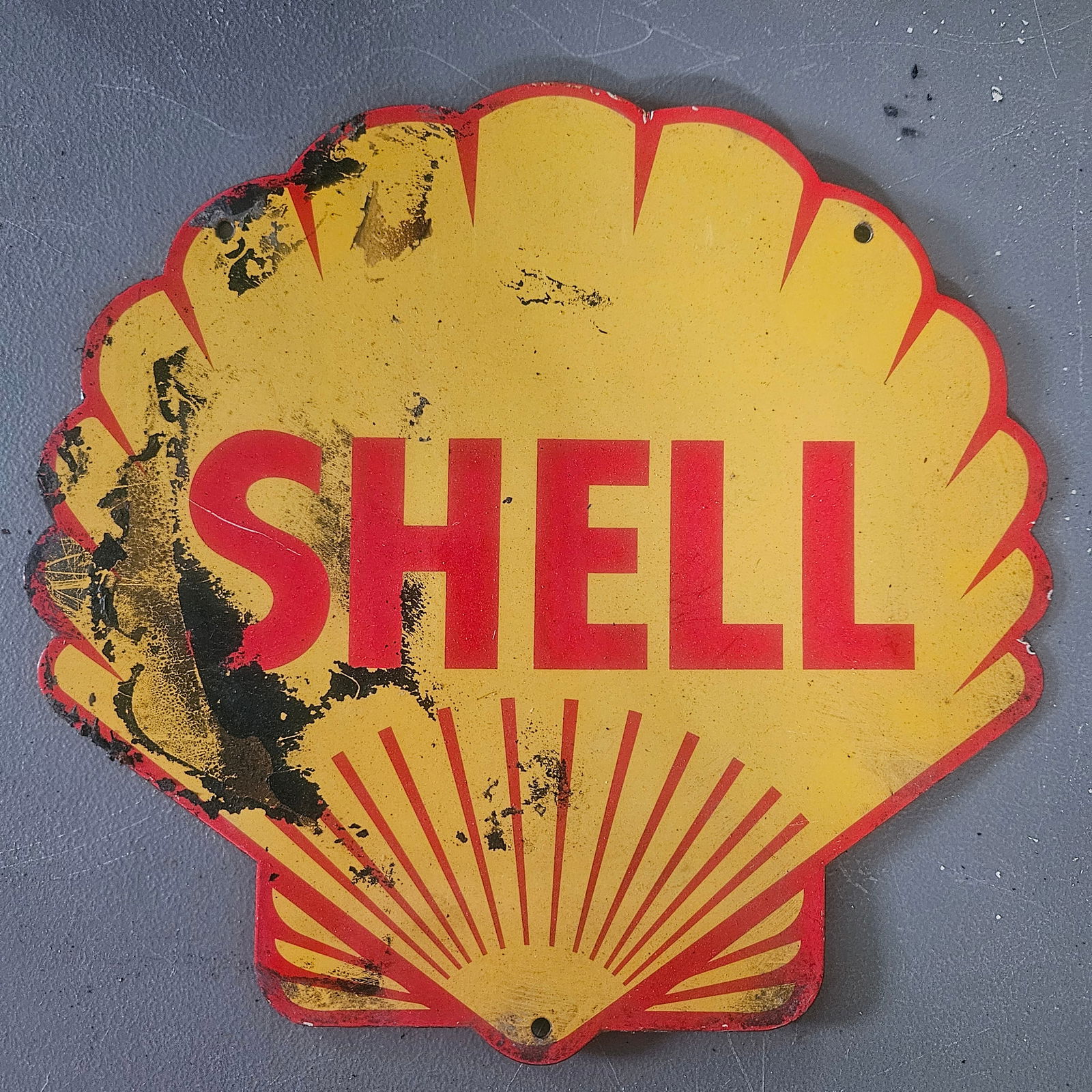 Vintage Shell Gasoline Porcelain Sign – Classic Scallop Shell Design (1 of 4)