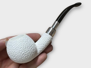 Exquisite Handcrafted Meerschaum Pipe: A Masterpiece for Collectors and Aficionados